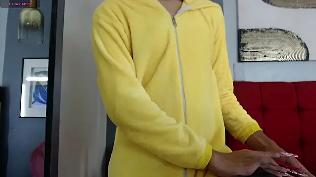 Snapshot of _Natassia_Dreams chatting on 01-18-25, 08:30 Natassia Dreams online show from 01-18-25, 08:30