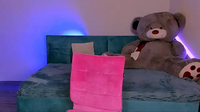 evaharve online show from 03-17-25, 01:46