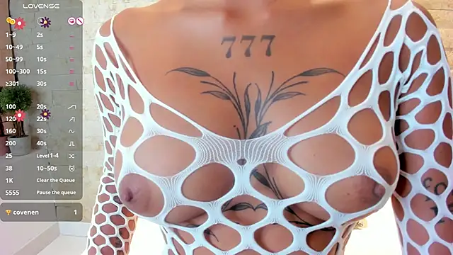 mia roldan  online show from 02-27-25, 07:47