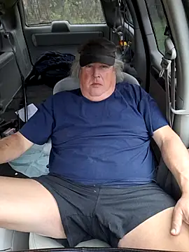 Snapshot of Bus310A chatting on 11-07-25, 05:24 Bus310A online show from 11-07-25, 05:24