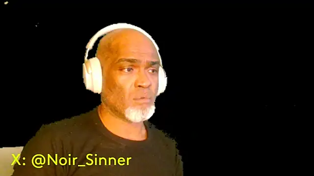 Snapshot of sinnernoir chatting on 02-05-26, 07:18 sinnernoir online show from 02-05-26, 07:18