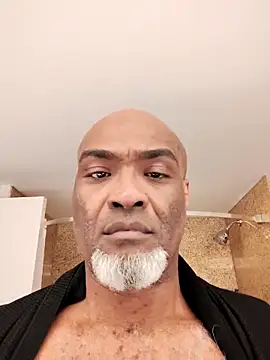 Snapshot of sinnernoir chatting on 02-08-26, 05:33 sinnernoir online show from 02-08-26, 05:33