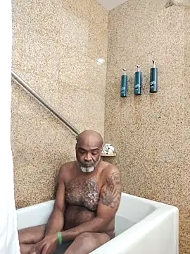 Snapshot of sinnernoir chatting on 02-15-26, 12:36 sinnernoir online show from 02-15-26, 12:36