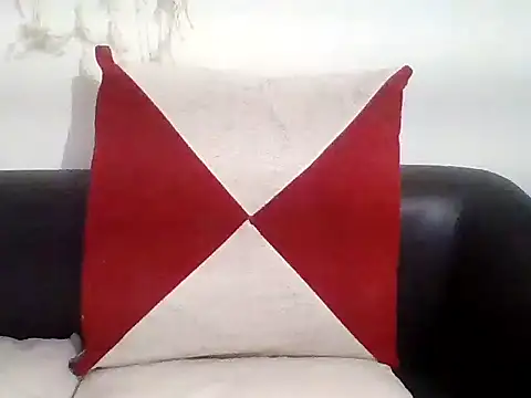 Tiny busty online show from 09-15-25, 10:15