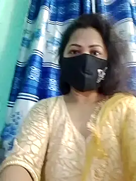 Snapshot of Bithi-Ray chatting on 12-17-24, 01:49 Bithi-Ray online show from 12-17-24, 01:49