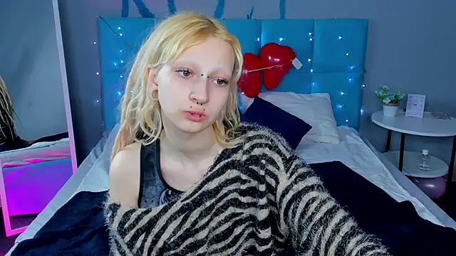 Lexy-Woorhez online show from 02-17-25, 10:29