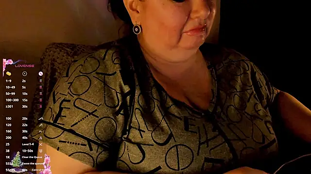 Snapshot of SexxyDreams1 chatting on 12-24-24, 10:44 SexxyDreams1 online show from 12-24-24, 10:44