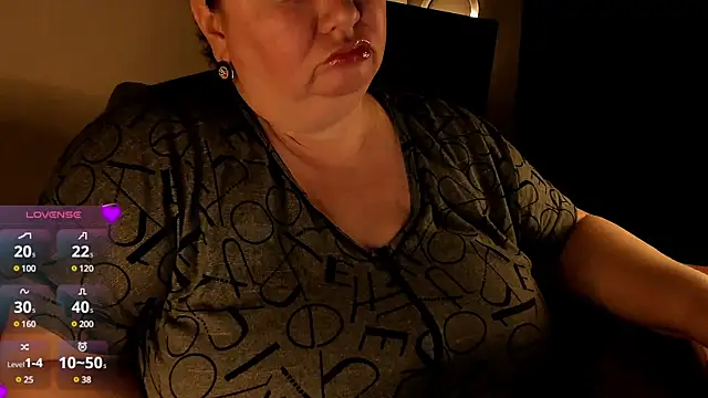 Snapshot of SexxyDreams1 chatting on 03-05-25, 12:16 SexxyDreams1 online show from 03-05-25, 12:16