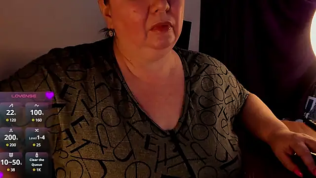 Snapshot of SexxyDreams1 chatting on 03-05-25, 06:23 SexxyDreams1 online show from 03-05-25, 06:23