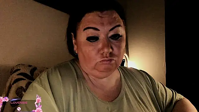 Snapshot of SexxyDreams1 chatting on 10-05-25, 03:38 SexxyDreams1 online show from 10-05-25, 03:38