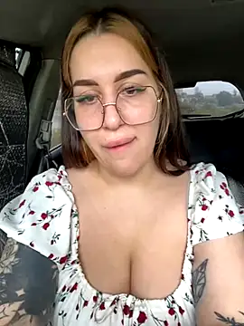 Snapshot of VikiDemi chatting on 09-18-25, 06:15 VikiDemi online show from 09-18-25, 06:15