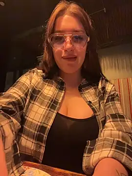 Snapshot of VikiDemi chatting on 02-09-26, 03:16 VikiDemi online show from 02-09-26, 03:16