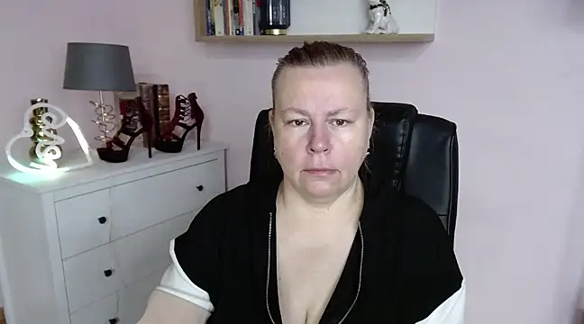 Snapshot of NancyCREAM chatting on 02-23-25, 07:33 NancyCREAM online show from 02-23-25, 07:33