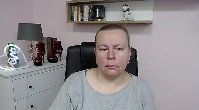 Snapshot of NancyCREAM chatting on 03-08-25, 07:27 NancyCREAM online show from 03-08-25, 07:27