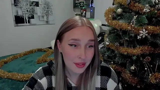 LinaTruly online show from 12-20-24, 07:50