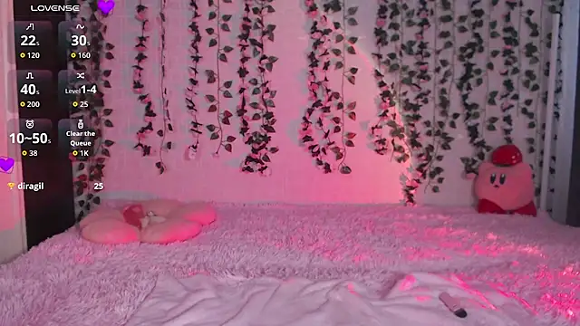 Lessy Lasska online show from 10-30-25, 04:03