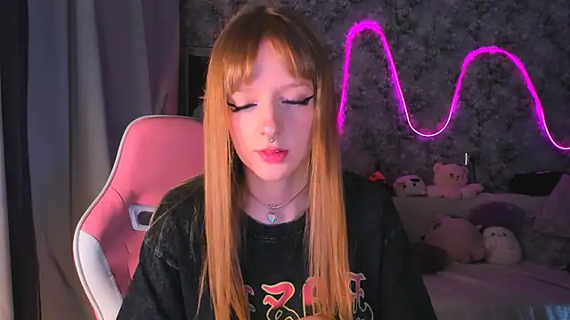 Snapshot of Inma_Lewdness chatting on 12-21-24, 03:09 Inma Lewdness online show from 12-21-24, 03:09