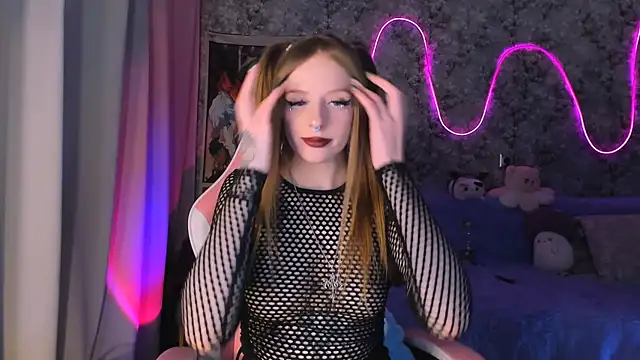 Snapshot of Inma_Lewdness chatting on 03-15-25, 04:21 Inma Lewdness online show from 03-15-25, 04:21