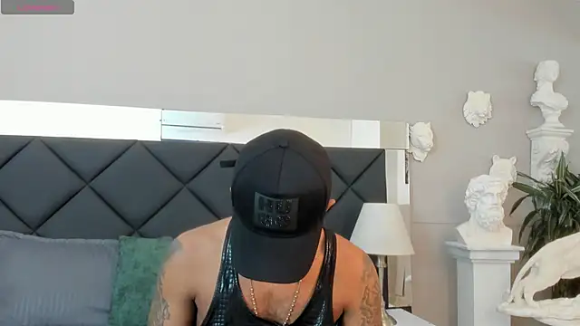 Snapshot of Robin_Rief chatting on 11-20-25, 03:50 Robin Rief online show from 11-20-25, 03:50