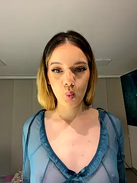 NicoleCut online show from 11-06-25, 10:27