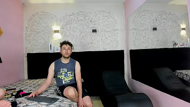 Snapshot of JeremmyAndStacy chatting on 09-11-25, 02:44 JeremmyAndStacy online show from 09-11-25, 02:44