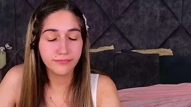 Teresa Stane online show from 11-17-25, 03:51