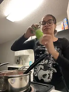 Snapshot of 1prettygem chatting on 01-08-25, 10:58 1prettygem online show from 01-08-25, 10:58