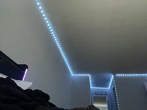 Snapshot of 1prettygem chatting on 12-16-25, 06:24 1prettygem online show from 12-16-25, 06:24