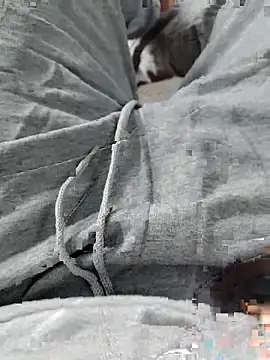 KUKU69XX online show from 11-24-25, 05:51