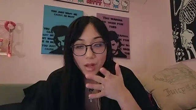 Snapshot of tokyobaby chatting on 02-05-25, 03:13 tokyobaby online show from 02-05-25, 03:13