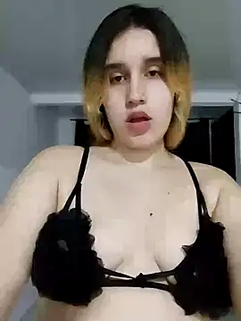 Snapshot of Keidy_rojas1 chatting on 02-05-25, 04:16 Keidy rojas1 online show from 02-05-25, 04:16