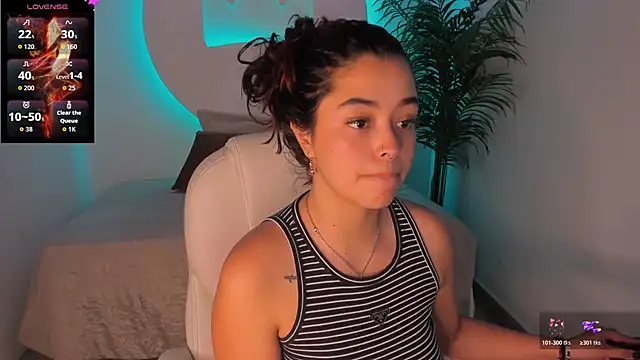 Ariana Pierce online show from 10-21-25, 12:50