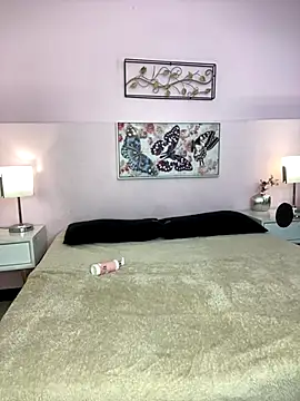 sara17  online show from 01-05-26, 08:23