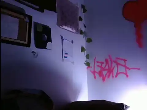 Melody200420 online show from 10-31-25, 04:57