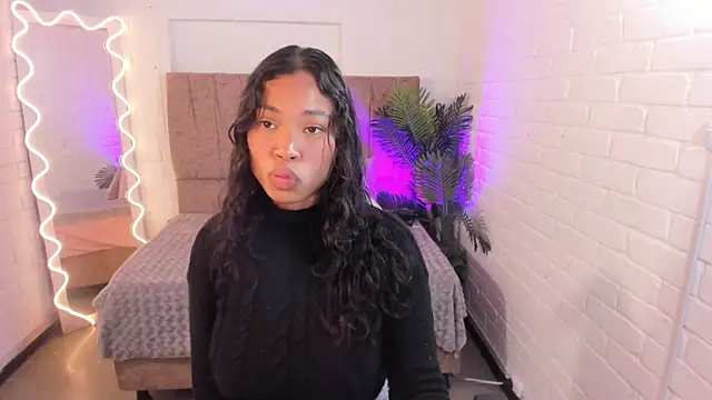 Snapshot of penelope_tay1 chatting on 12-29-24, 03:44 penelope tay1 online show from 12-29-24, 03:44