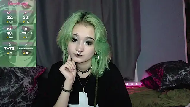 Snapshot of Milten-Trish chatting on 11-11-25, 08:42 Milten-Trish online show from 11-11-25, 08:42