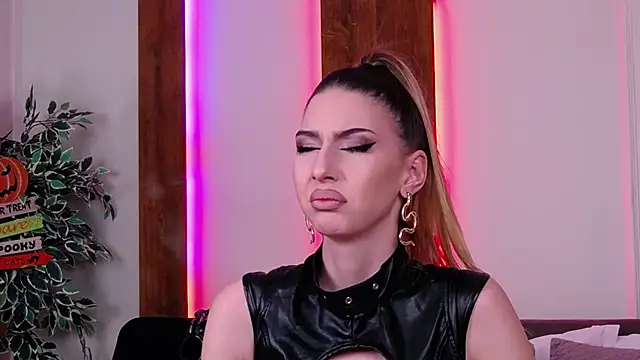 SkylerSpark online show from 10-30-25, 08:53