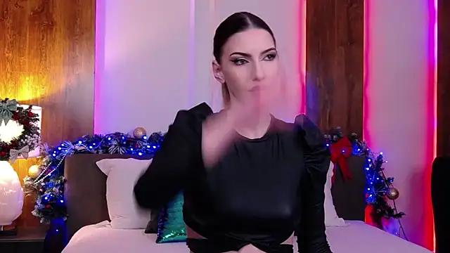 Snapshot of SkylerSpark chatting on 12-20-25, 08:05 SkylerSpark online show from 12-20-25, 08:05