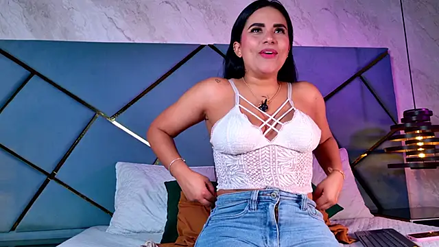 giorgia 13 online show from 09-21-25, 03:30