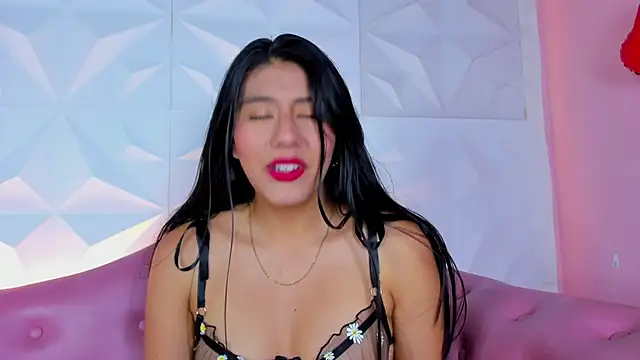 Snapshot of CarlaAlvez chatting on 03-14-25, 08:28 CarlaAlvez online show from 03-14-25, 08:28