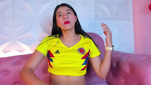 Snapshot of CarlaAlvez chatting on 03-20-25, 07:46 CarlaAlvez online show from 03-20-25, 07:46