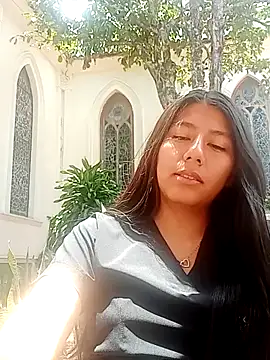 Snapshot of CarlaAlvez chatting on 09-23-25, 04:43 CarlaAlvez online show from 09-23-25, 04:43