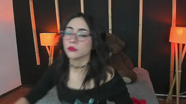 vampy dolll online show from 01-03-25, 01:03