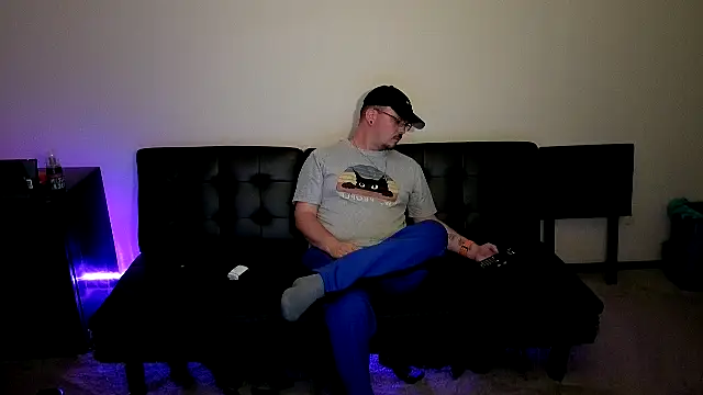 cmichaelxxx online show from 10-12-25, 01:15