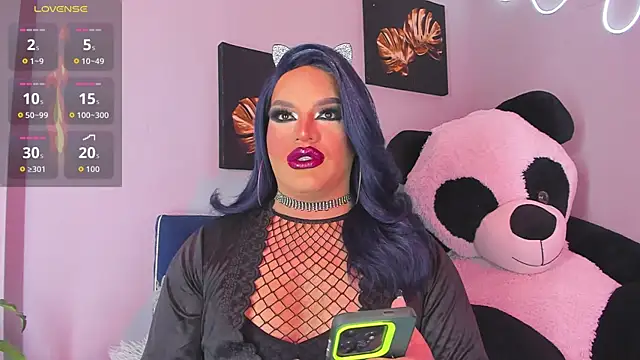 Snapshot of Missisabella_ chatting on 10-11-25, 01:05 Missisabella online show from 10-11-25, 01:05