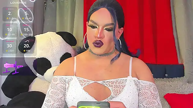 Snapshot of Missisabella_ chatting on 11-10-25, 12:53 Missisabella online show from 11-10-25, 12:53