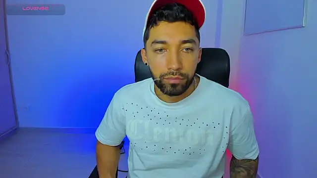 Snapshot of Sweet_and_caramel chatting on 02-03-26, 11:37 Sweet and caramel online show from 02-03-26, 11:37