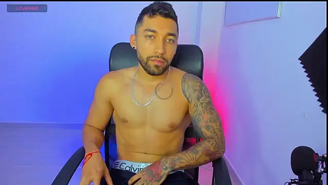 Snapshot of Sweet_and_caramel chatting on 02-09-26, 10:41 Sweet and caramel online show from 02-09-26, 10:41