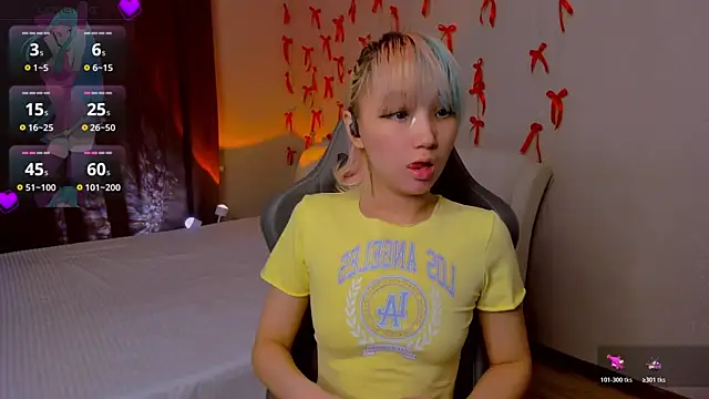 Snapshot of Milla_Aheo chatting on 04-16-26, 01:01 Milla Aheo online show from 04-16-26, 01:01