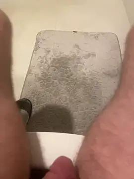 Snapshot of karkerkor chatting on 12-16-25, 05:18 karkerkor online show from 12-16-25, 05:18